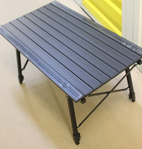 Faltbarer campingtisch aus - campingtisch,